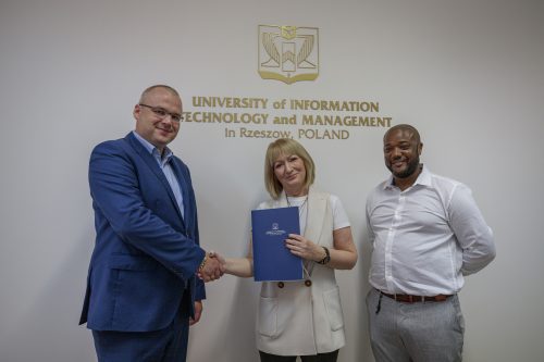 UITM signed an agreement with S&M Consultancy